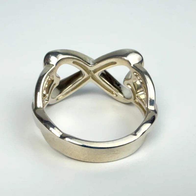 Tiffany & Co. Silver Paloma Picasso Loving Heart Band Ring Size 8.25