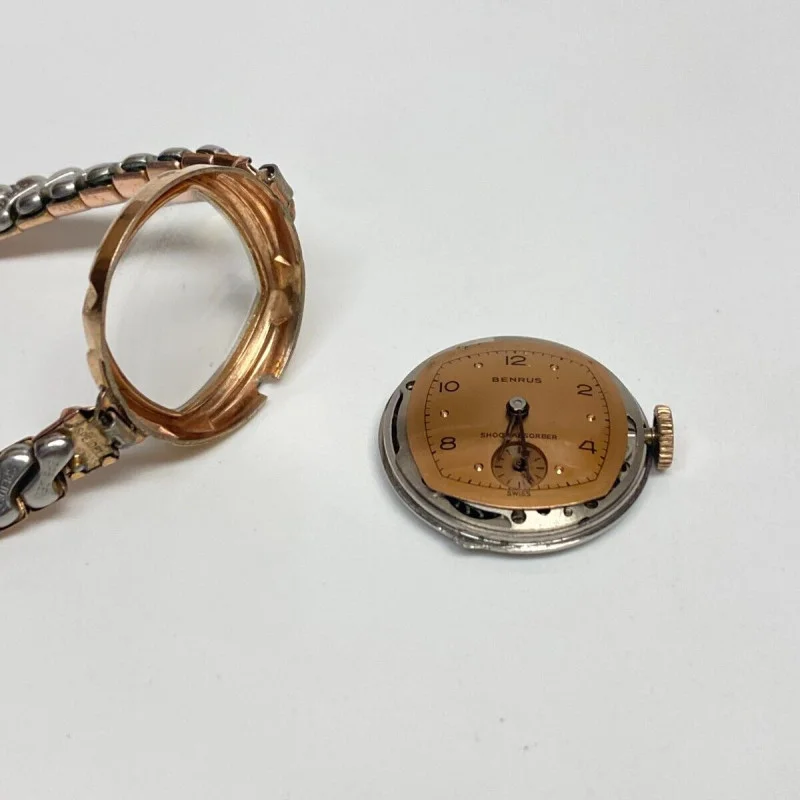 Vintage Benrus 15 Jewels Women's Manual Wind Gold Tone Watch, 5 inches