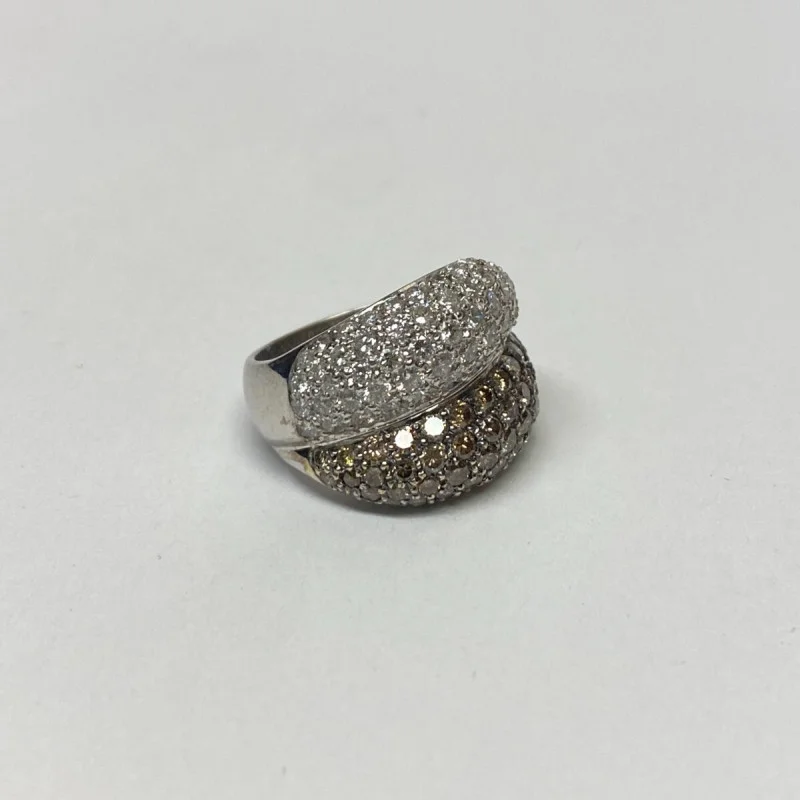 One Lady's Champagne And White Diamond Ring Mounting in Made of 18kt White Gold