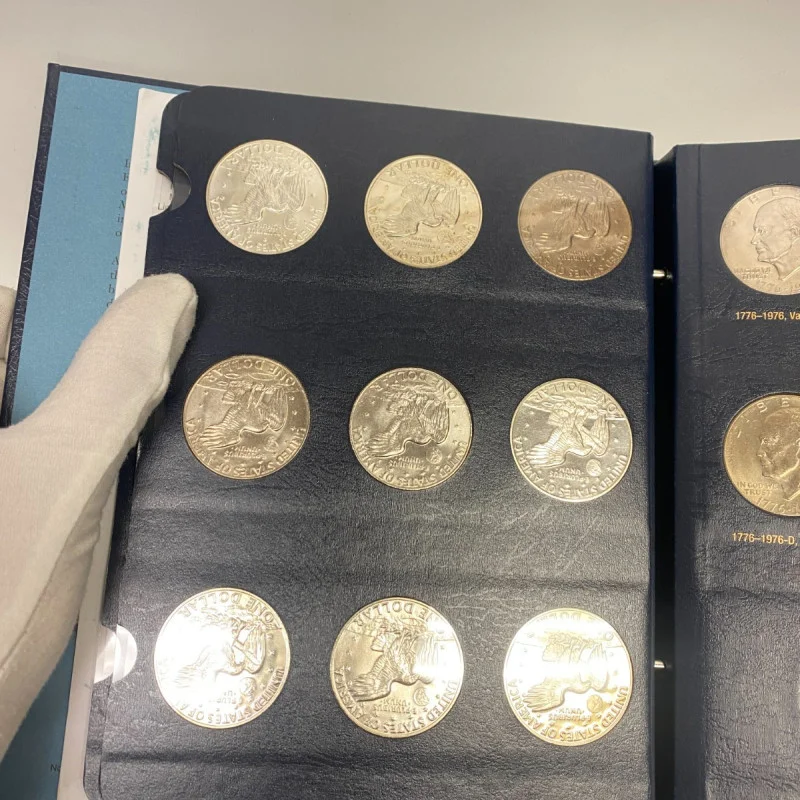 Whitman Album #9131 Eisenhower Dollar 32 Coins 1971 -1978 PDS