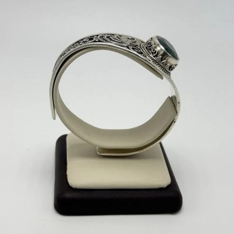Vintage 925 Sterling Silver Filigree Cuff Bracelet Large Green Gemstone Handmade