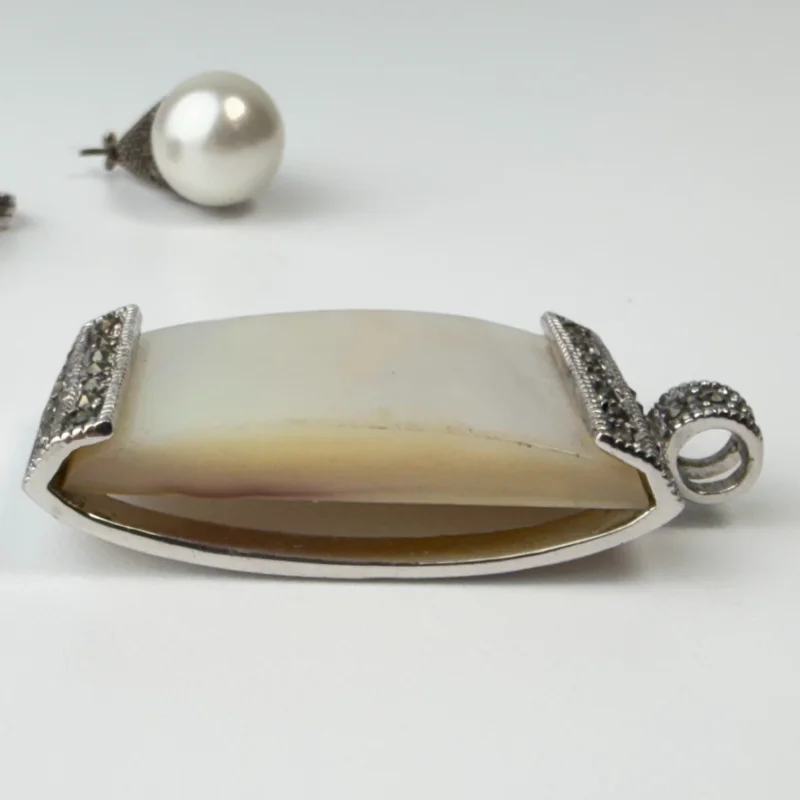 925 Sterling Silver Vintage Real Mother-of-Pearl & Marcasite Gemstone Pendant