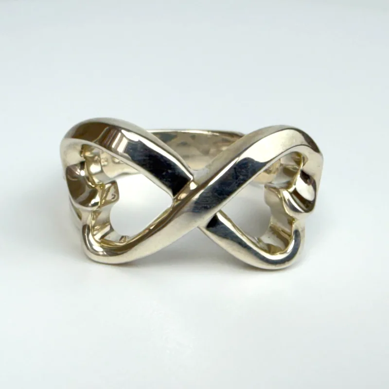 Tiffany & Co. Silver Paloma Picasso Loving Heart Band Ring Size 8.25