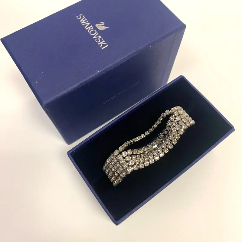 SWAROVSKI Ladies Fit White Stainless Steel Bangle