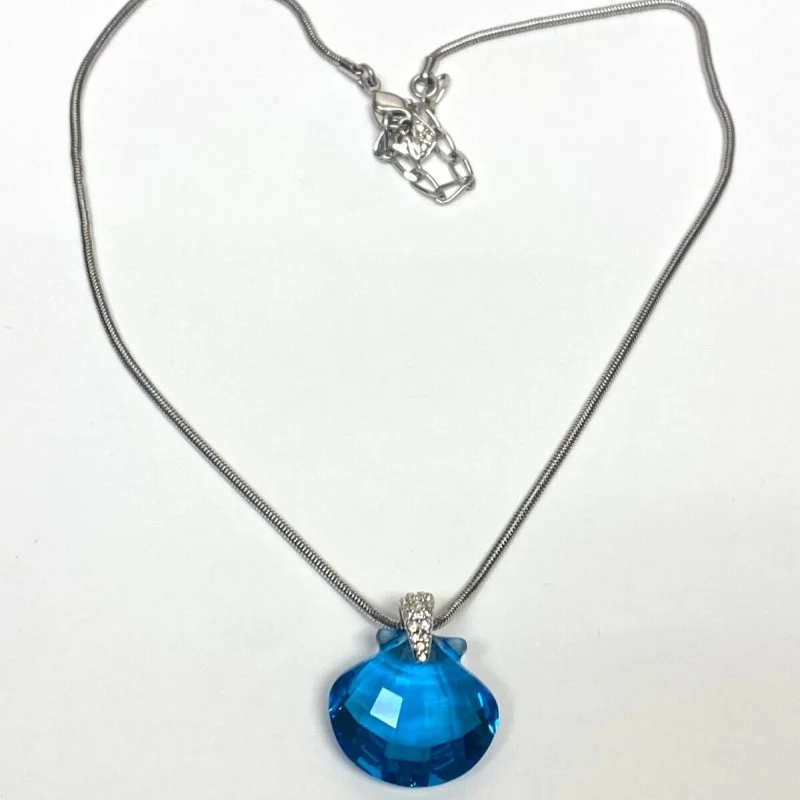 Swarovski Crystal Necklace Blue Scallop Clam Shell Pendant 17"