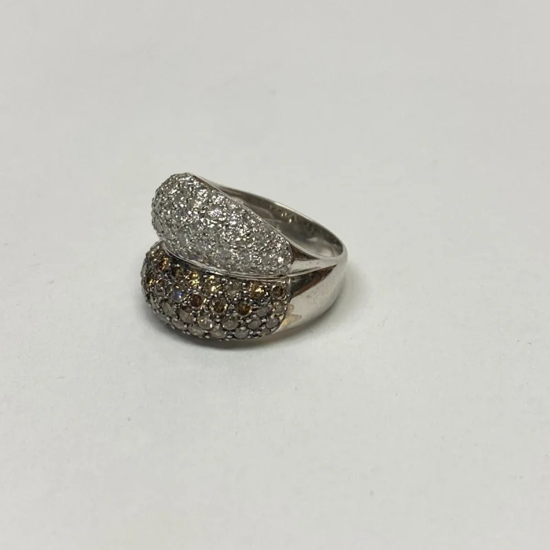 One Lady's Champagne And White Diamond Ring Mounting in Made of 18kt White Gold