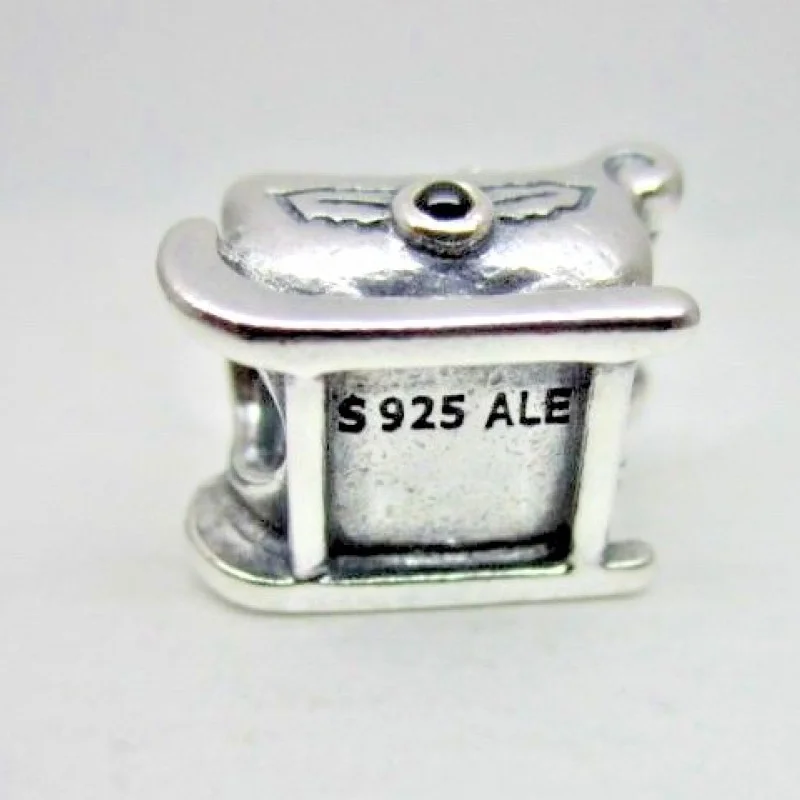 Pandora RETIRED Garnet Sleigh Charm 790562 Christmas Santa