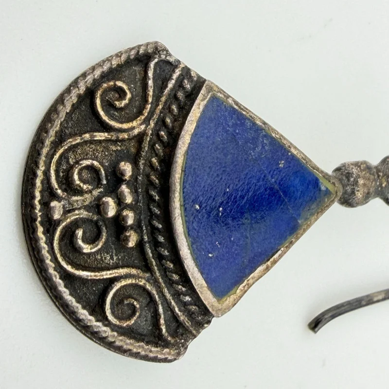 Vintage  Fan-Shaped Sterling Silver Filigree Dangle Earrings with Lapis Lazuli