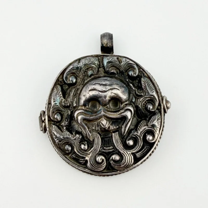 Antique Handmade Sterling Silver Kraken Pill Box / Trinket Box Pendant