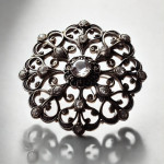 Brooches & Pins