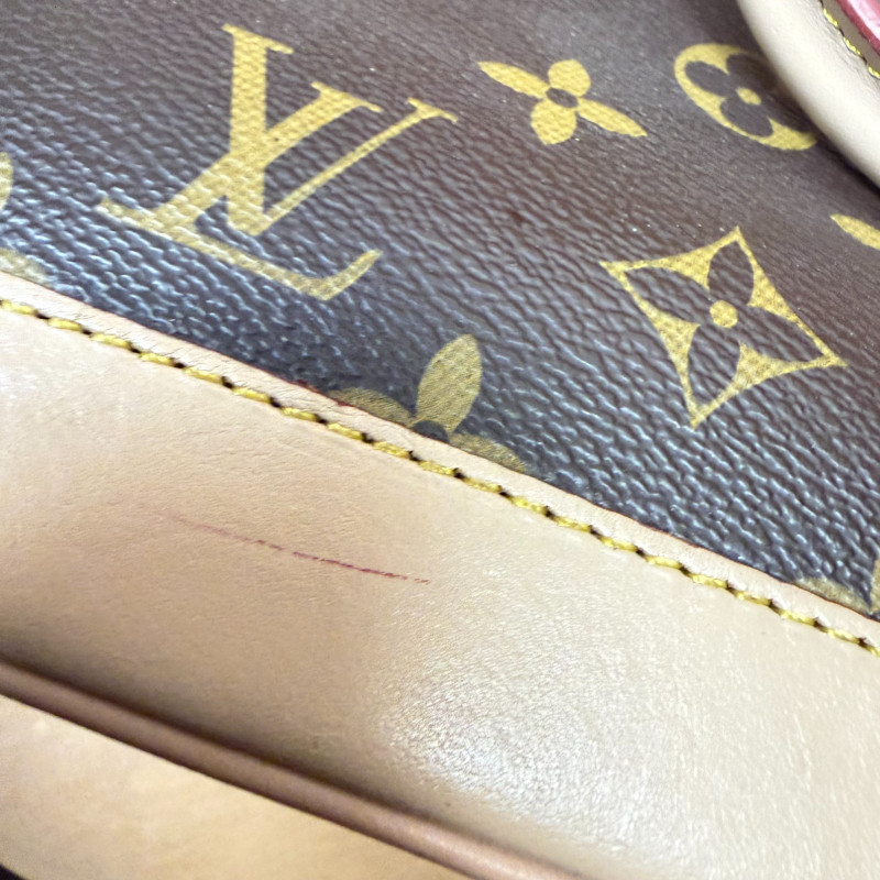 Vintage Louis Vuitton Monogram Alma PM Canvas Handbag - Cream Leather Trim