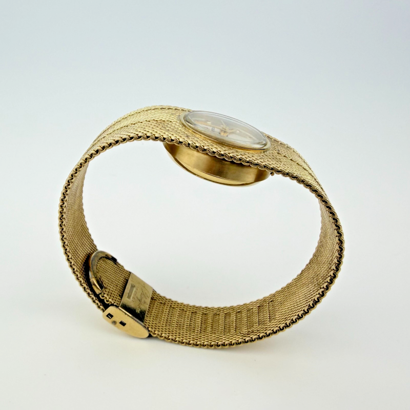 Vintage Bulova Accutron Ladies 10K Gold Filled Mesh Bracelet Watch 6.5"
