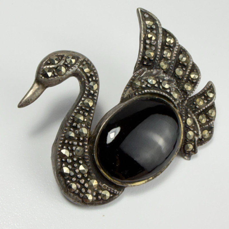 Vintage Sterling Silver Swan Brooch with black Onyx Belly and Marcasite detail