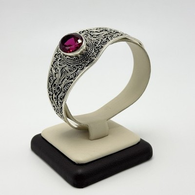 Sterling Silver 925 Filigree Cuff Bracelet Large Red Faceted Gemstone Vintage Sterling Silver 925 Filigree Cuff Bracelet Large Red Faceted Gemstone Vintage