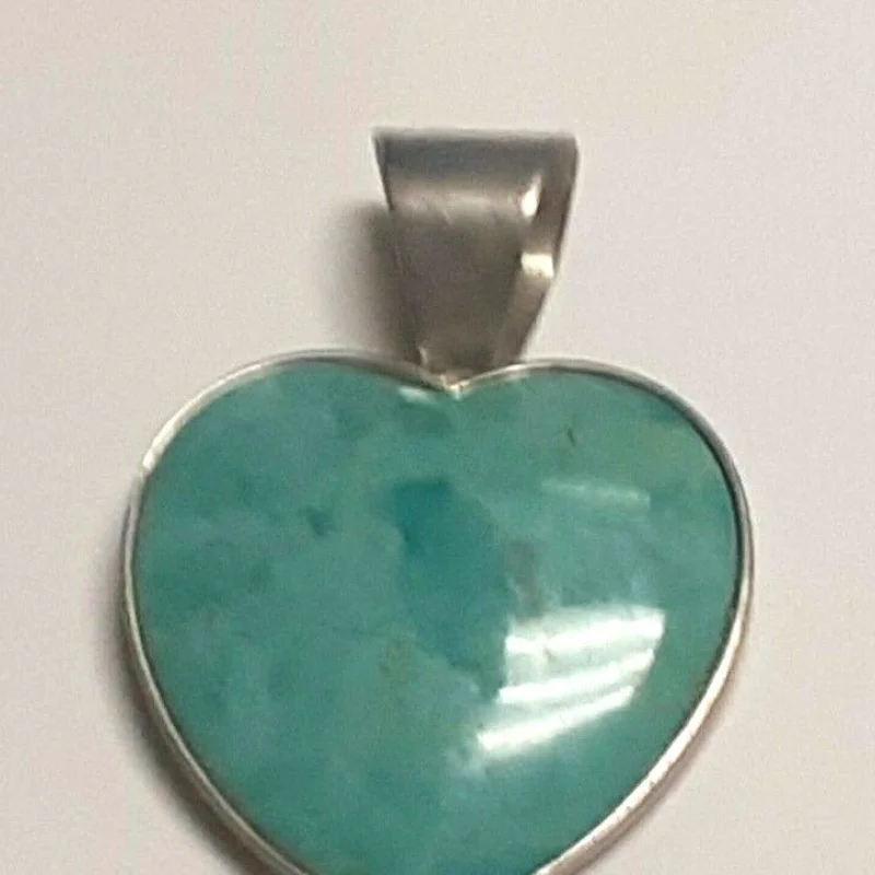 925 SS Heart Turquoise Center Stone Necklace Pendent Made in China