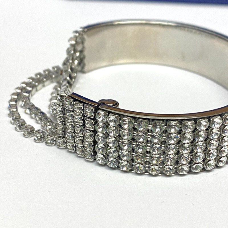 SWAROVSKI Ladies Fit White Stainless Steel Bangle SWAROVSKI Ladies Fit White Stainless Steel Bangle
