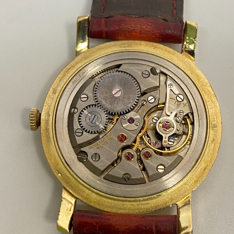 Vintage IWC SCHAFFHAUSEN 18k Yellow Gold Wristwatch 33.5mm