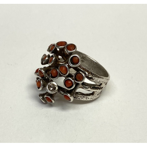 Vintage Designed Coral Stones & Diamond  Sterling Silver 925   Woman Ring Size 7