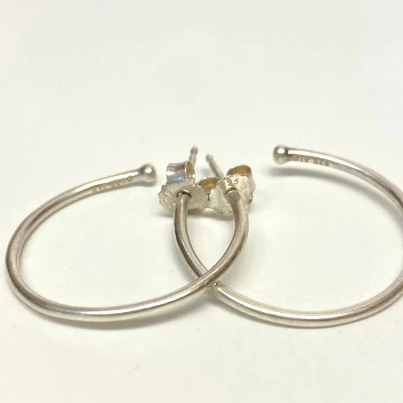 100% Authentic Pandora Post Medium Round Smooth Hoop Earrings - 290650
