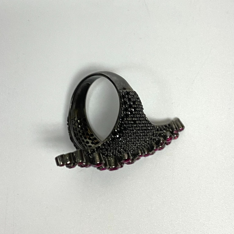 Sterling Silver Black Onyx and Rubies Ring Sterling Silver Black Onyx and Rubies Ring