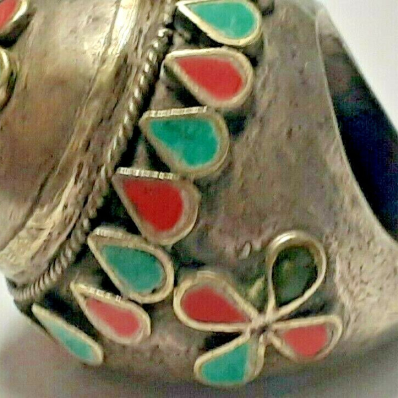 Beautiful Pink & Green Colored Sterling Silver Size 11 Ring Beautiful Pink & Green Colored Sterling Silver Size 11 Ring