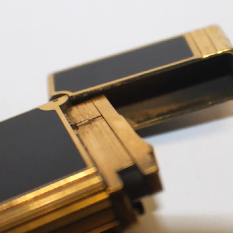 Vintage S Z Dupont Gold Electro Plated Lighter