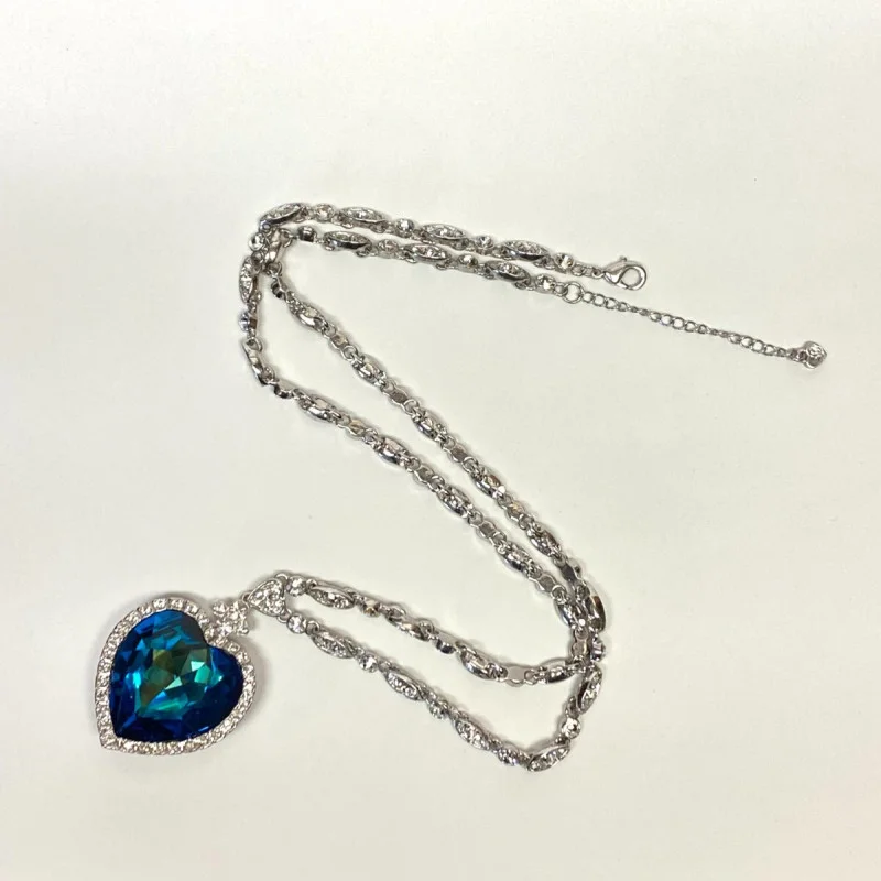 Heart-Shaped Blue Glass Pendant Necklace with Silver-Tone Chain - Elegant Design