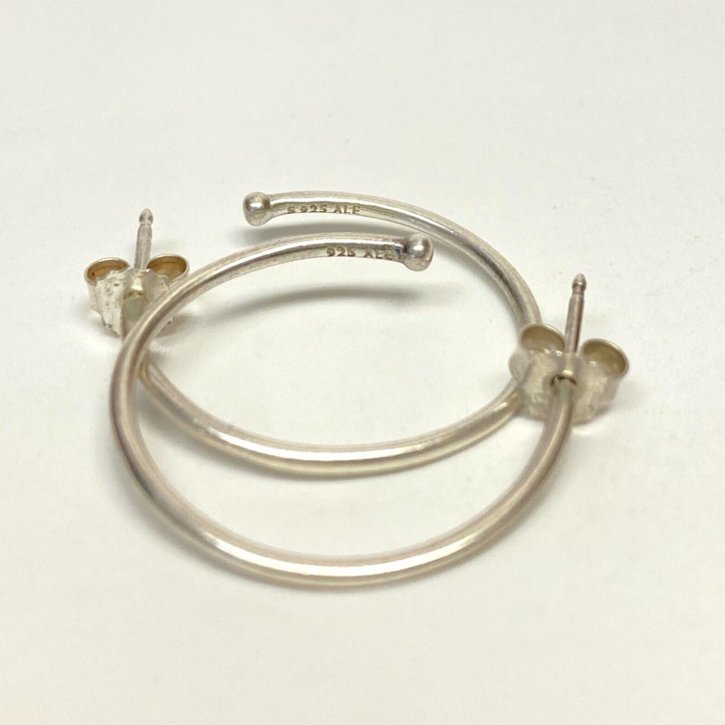 100% Authentic Pandora Post Medium Round Smooth Hoop Earrings - 290650 100% Authentic Pandora Post Medium Round Smooth Hoop Earrings - 290650