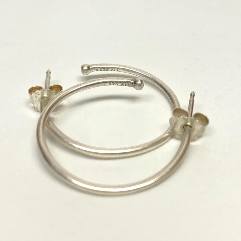 100% Authentic Pandora Post Medium Round Smooth Hoop Earrings - 290650