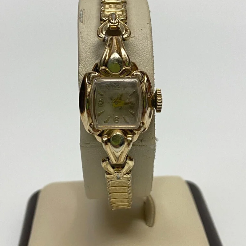Vintage Bulova 10K Rolled Gold Plate Bezel Stainless Back Watch