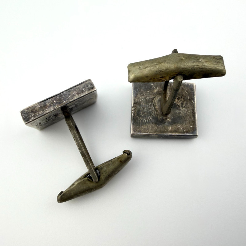 Vintage Mexico Abalone Inlay Sterling Silver Square Cuff Links With "Q"