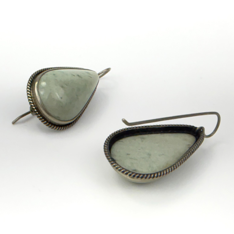 Native American Style Sterling Silver Pale Green Jade Dangle Earring