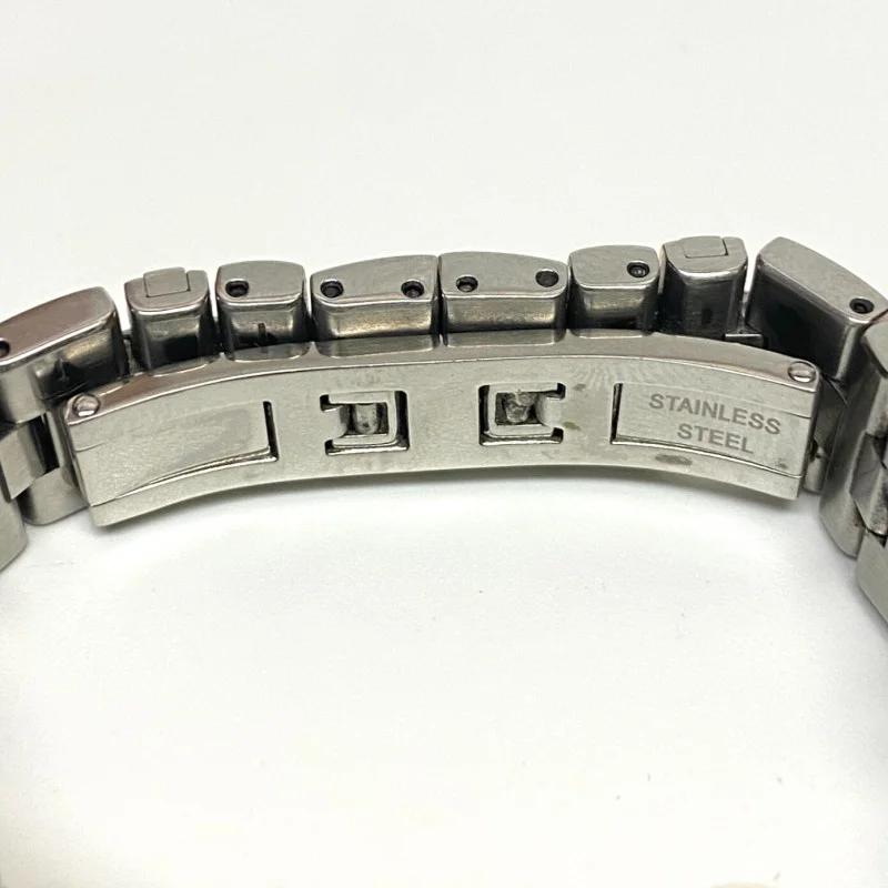Movado Two Toned Ladies Watch 81 e4 1844