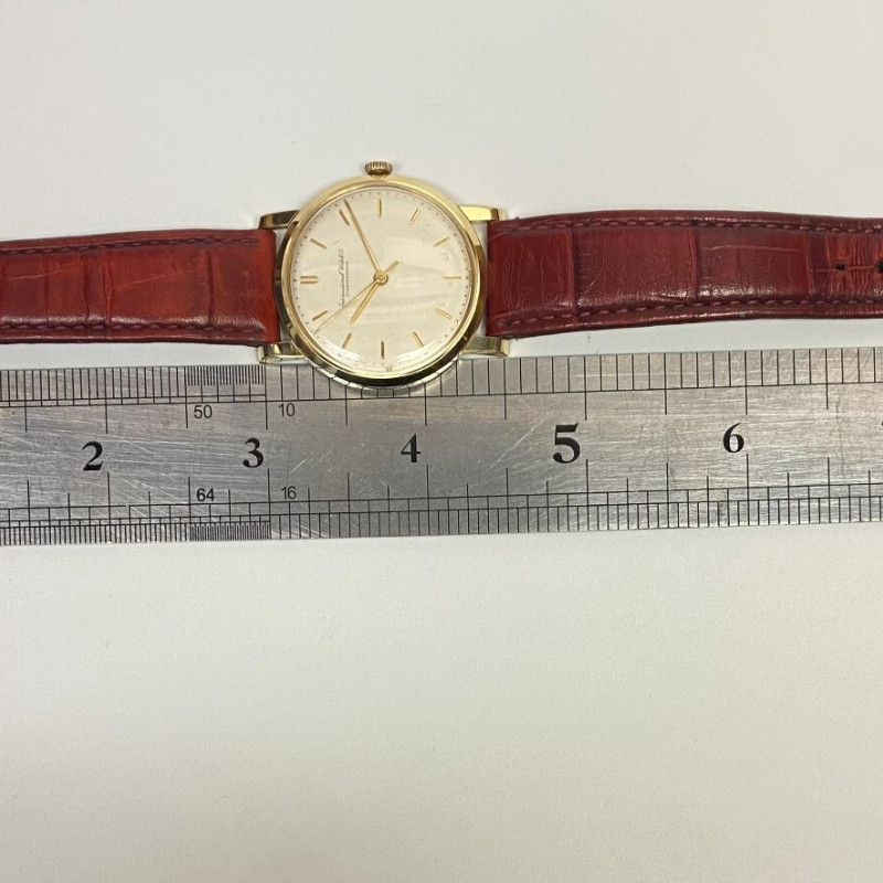 Vintage IWC SCHAFFHAUSEN 18k Yellow Gold Wristwatch 33.5mm