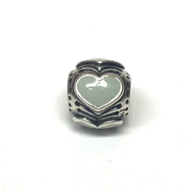 Pandora Silver Enamel Light Grey Hearts Bead 790591