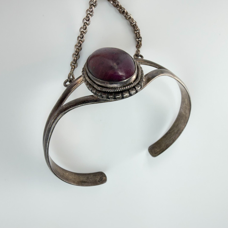 Vintage Navajo Sterling Silver Oval Ruby Slave Bracelet Cuff Ring Adjustable fit