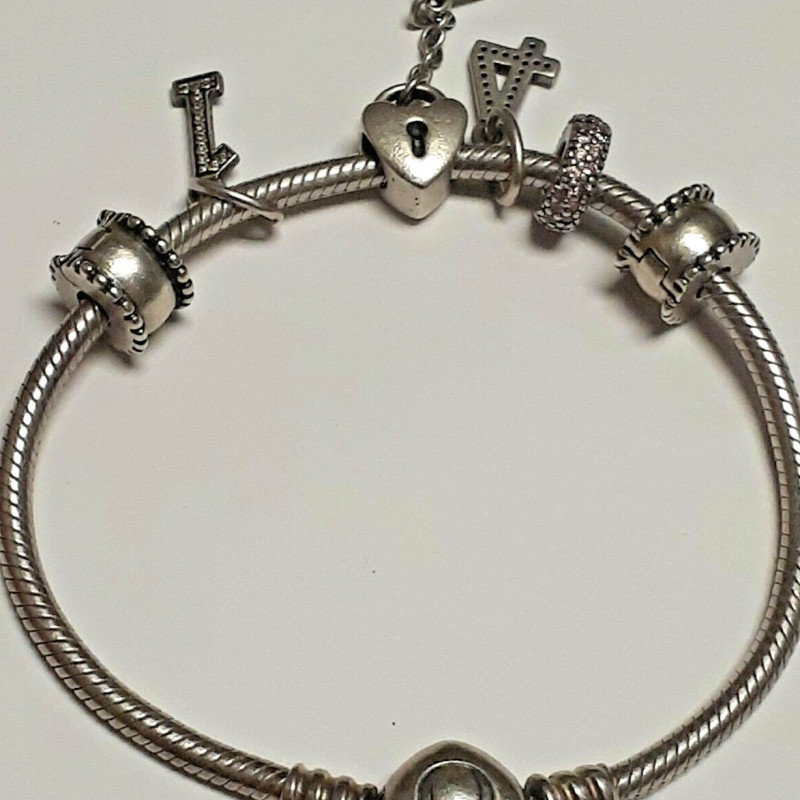 PANDORA STERLING SILVER 925 3.11 INCHES 6 CHARM PENDANTS