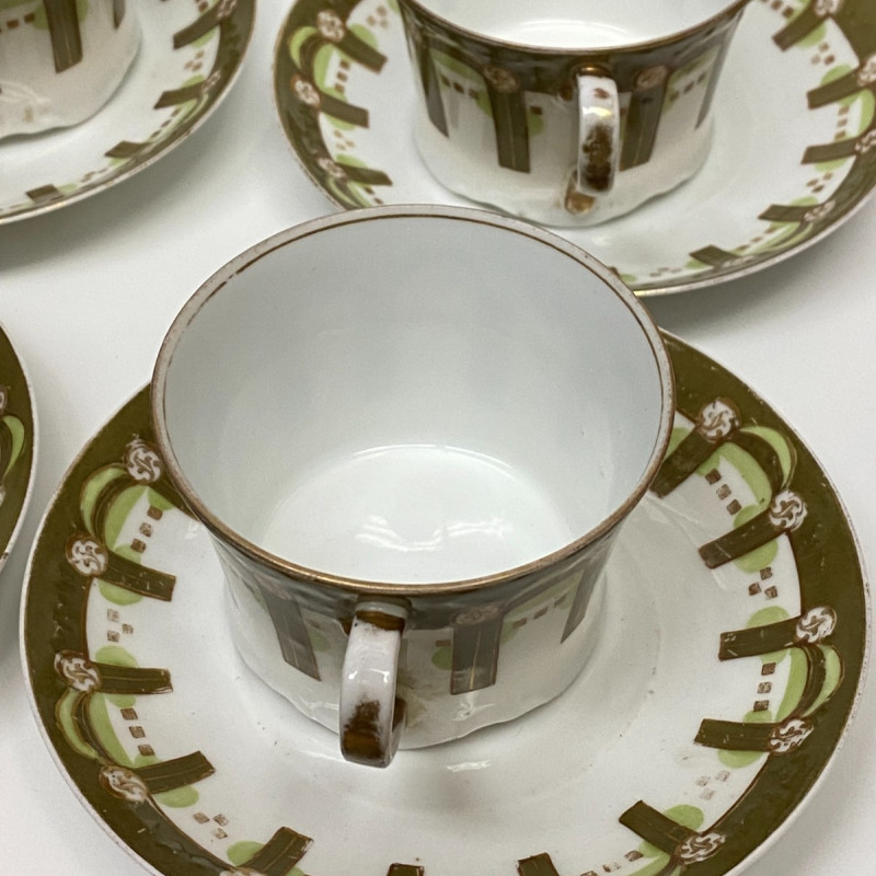 Porcelain tea set of 4 cups and saucers by Gardner Moscow