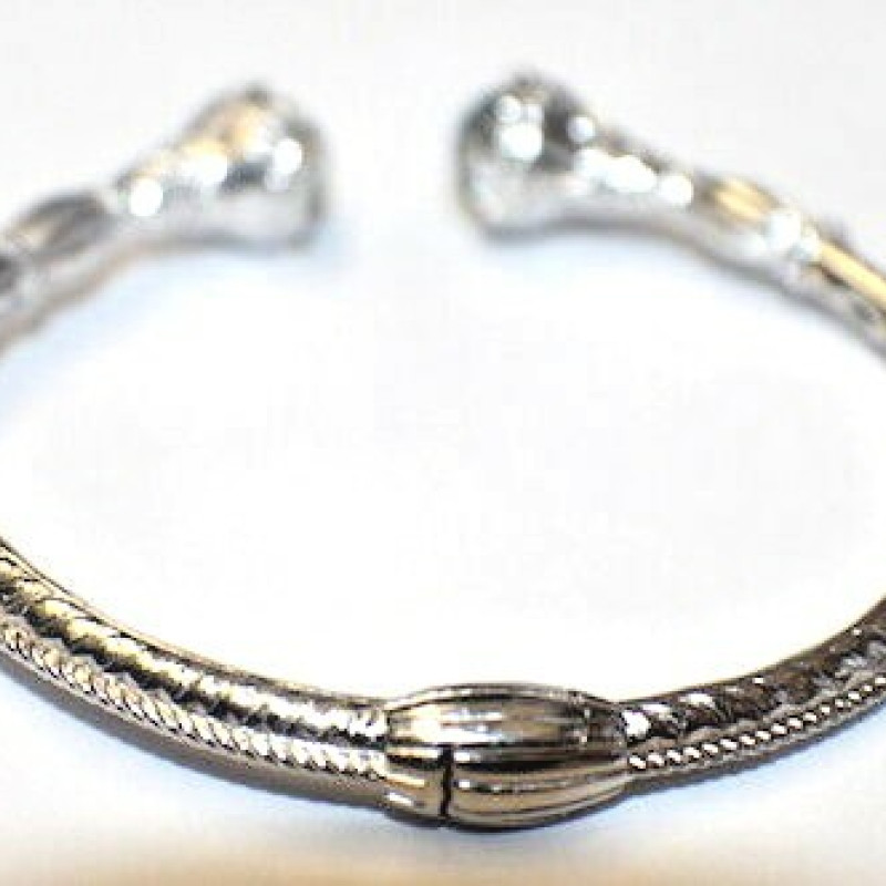 Gabriel & Co Sterling Silver And Steel Bangle S294719 With Green Carved Stone Gabriel & Co Sterling Silver And Steel Bangle S294719 With Green Carved Stone
