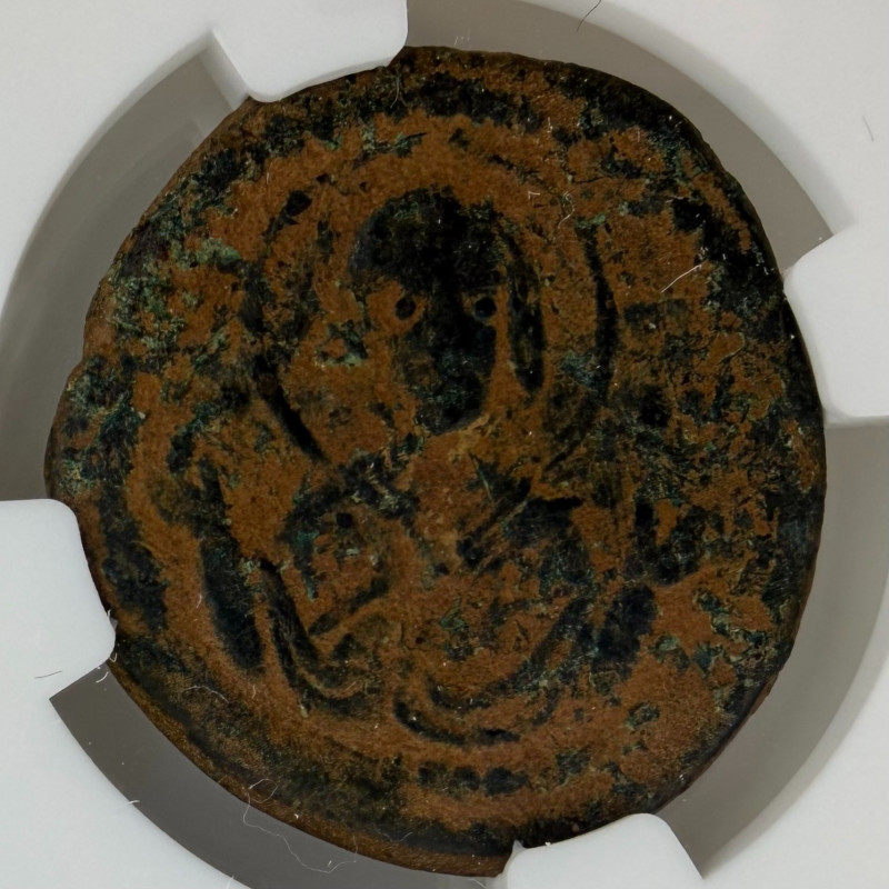 BYZANTINE EMPIRE Anonymous Issue AE Follis (Class G) Christ bust/Virgin