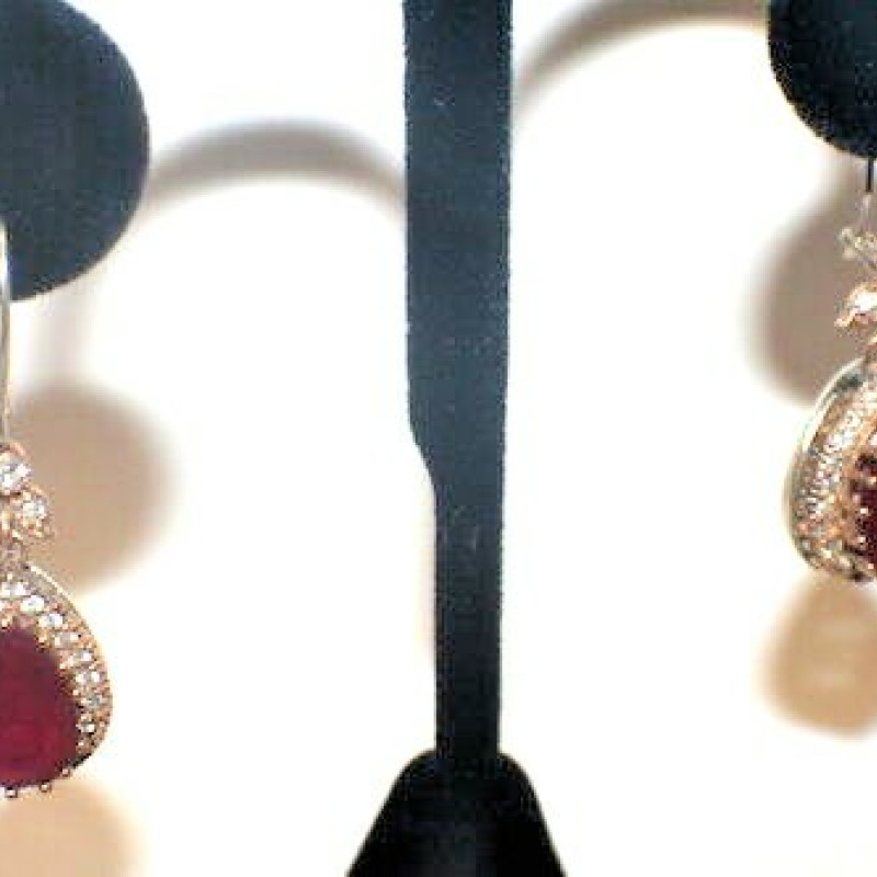 Vintage Sapphire Crystal Gold Plated Sterling Silver Ruby Earrings Vintage Sapphire Crystal Gold Plated Sterling Silver Ruby Earrings