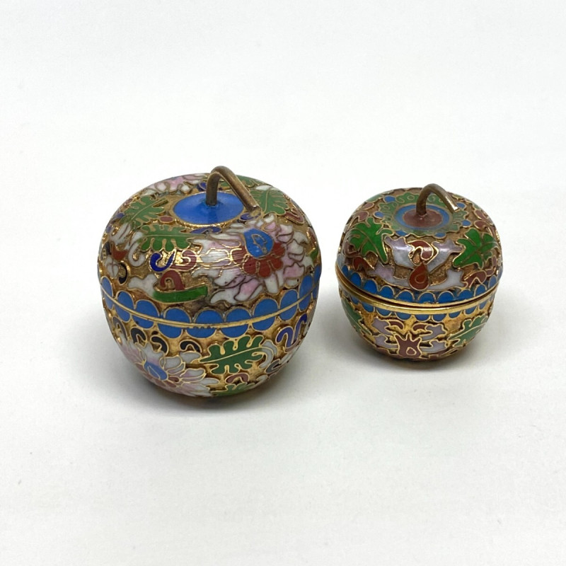 Vintage Covered Apple Shape Cloisonné Trinket Boxes Blue w Aqua Enamel Interior