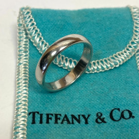 Tiffany & Co. Platinum 6mm Wedding Band Ring size 10 in Box
