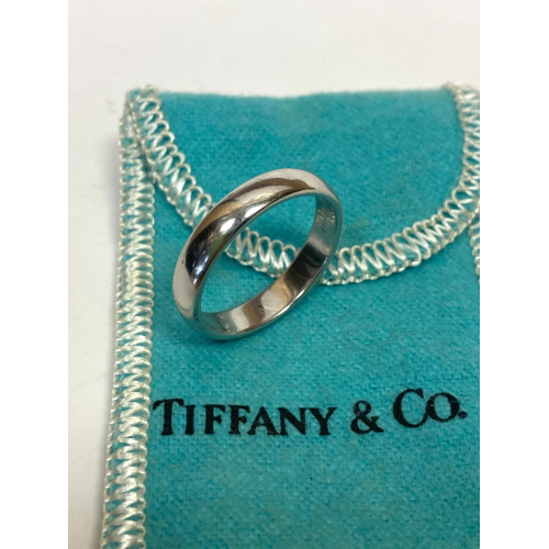 Tiffany & Co. Platinum 6mm Wedding Band Ring size 10 in Box Tiffany & Co. Platinum 6mm Wedding Band Ring size 10 in Box