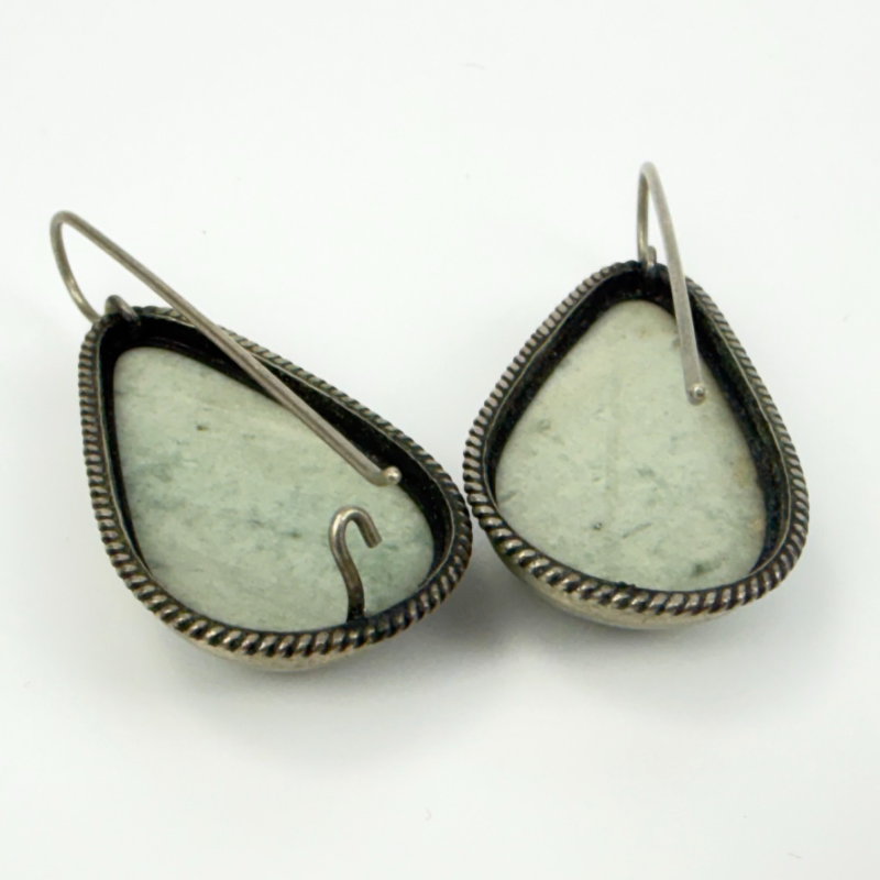 Native American Style Sterling Silver Pale Green Jade Dangle Earring