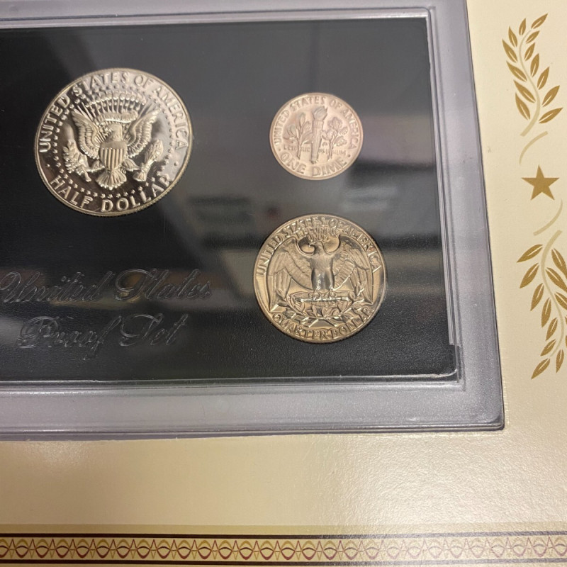 1970 US Mint Proof Set San Francisco Set Display Card W/Stamp released October 6