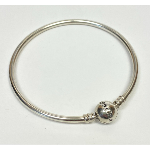 Pandora One In a Million Bangle Bracelet With Clasp Pandora One In a Million Bangle Bracelet With Clasp