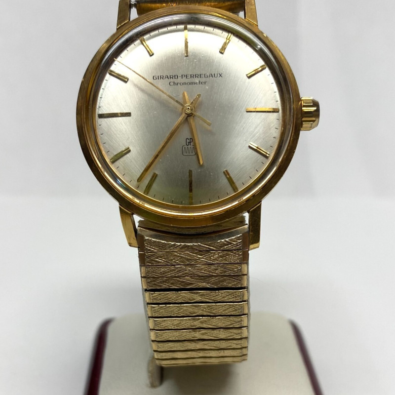Vintage Girard-Perregaux Mens Watch 18K Solid Gold Chronometer, Size 7 Vintage Girard-Perregaux Mens Watch 18K Solid Gold Chronometer, Size 7