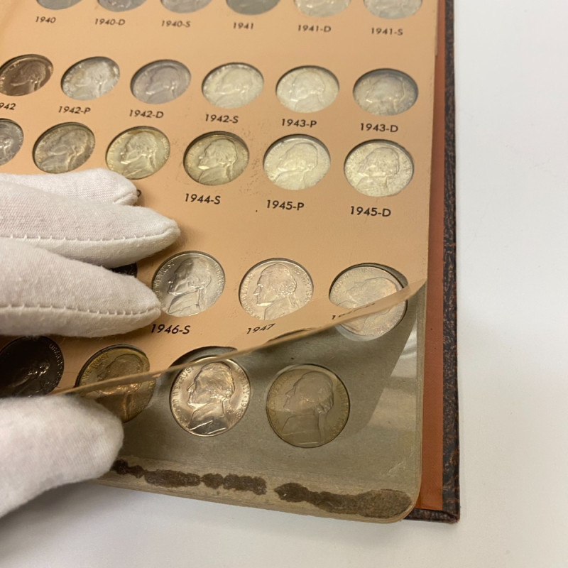 Dansco Album 7113 Jefferson Nickels 1938-1976 Coin Collectors, 94 coins Dansco Album 7113 Jefferson Nickels 1938-1976 Coin Collectors, 94 coins