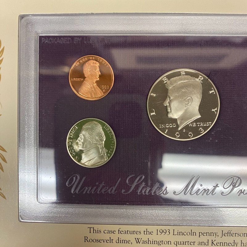 1993 Proof Set San Francisco Mint With 5 cent George Washington Stamp Display